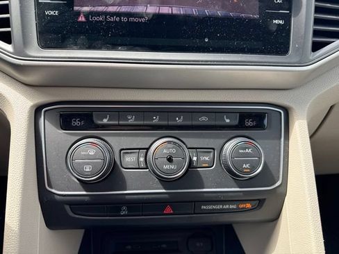 Used 2021 Volkswagen Atlas SE w/ Towing Package FWD image 15