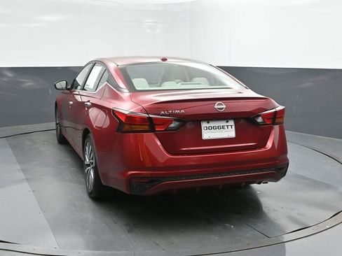 Used 2025 Nissan Altima 2.5 SV image 5