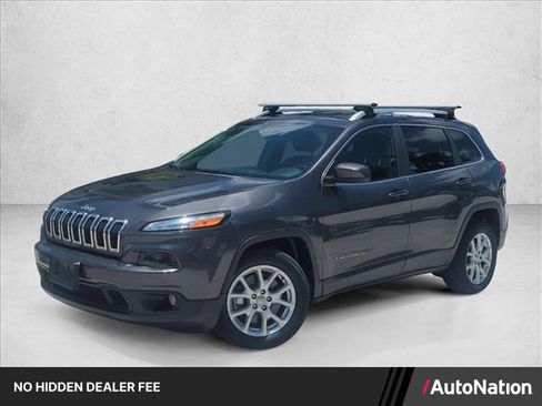Used 2016 Jeep Cherokee Latitude FWD image 1