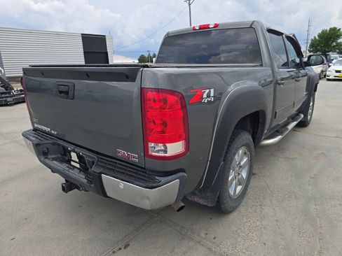 Used 2011 GMC Sierra 1500 SLT w/ SLT Convenience Package AWD/4WD image 8