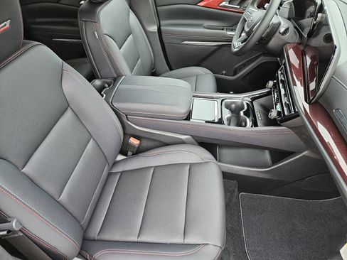 New 2026 Chevrolet Traverse Z71 w/ Driver Confidence Package AWD/4WD image 17