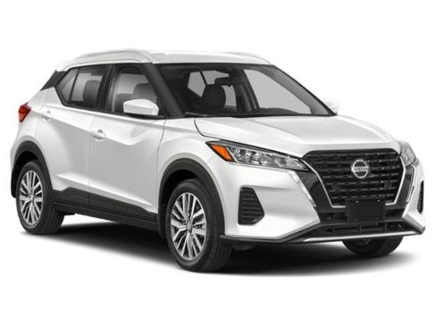 Used 2021 Nissan Kicks SV FWD image 9