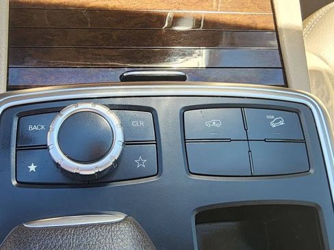 Used 2013 Mercedes-Benz GL 450 4MATIC image 29