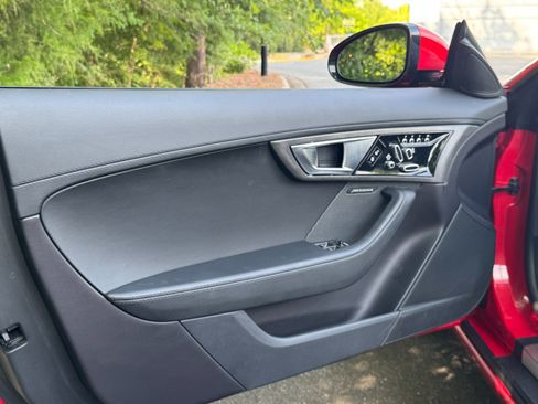Used 2014 Jaguar F-TYPE Convertible RWD image 30