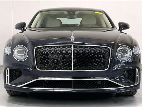 New 2026 Bentley Flying Spur Plug-In Hybrid image 2