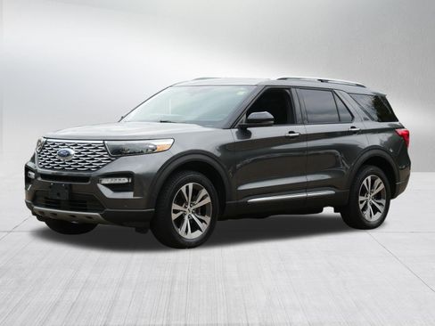 Used 2020 Ford Explorer Platinum w/ Premium Technology Package AWD/4WD image 3