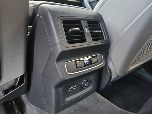 Used 2024 Audi SQ5 Premium image 16