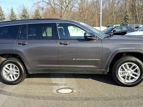 Certified 2024 Jeep Grand Cherokee L Laredo image 9