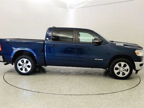 Used 2022 RAM 1500 Big Horn AWD/4WD image 9