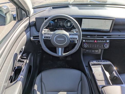 New 2026 Hyundai Tucson Limited image 15