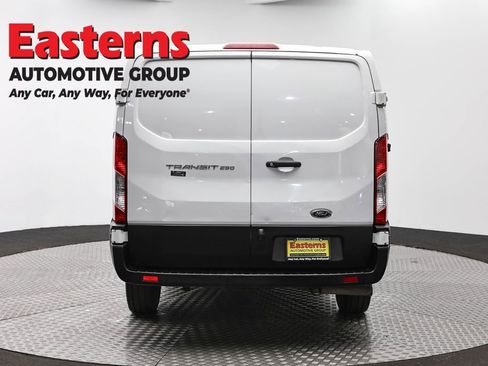 Used 2021 Ford Transit 250 Low Roof RWD image 6