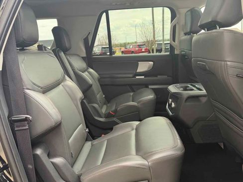 Used 2025 Ford Expedition Max Active image 32