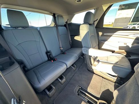 Used 2021 Buick Enclave Premium w/ Sun and Sites Package image 35
