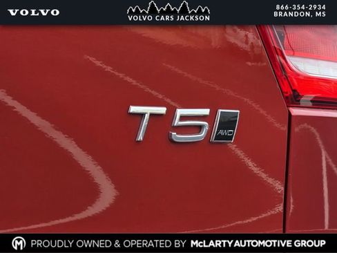 Used 2021 Volvo XC40 T5 R-Design AWD/4WD image 34