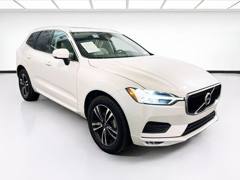 Used 2021 Volvo XC60 T5 Momentum w/ Protection Package Premier image 3