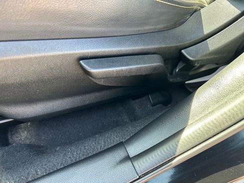 Used 2021 Subaru Crosstrek 2.5i Sport w/ Moonroof Package image 29