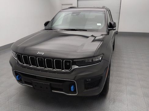 Used 2022 Jeep Grand Cherokee Overland w/ Advanced Protech Group III image 15