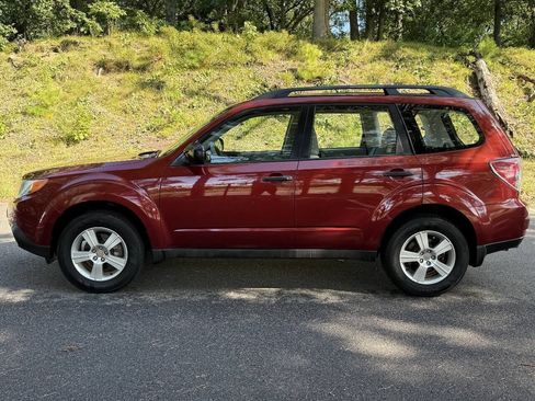 Used 2012 Subaru Forester 2.5X w/ Alloy Wheel Pkg AWD/4WD image 10