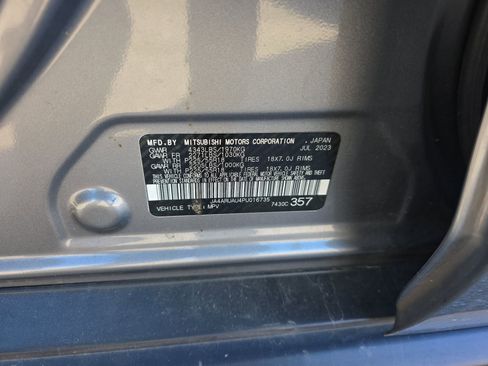 Used 2023 Mitsubishi Outlander Sport SE image 13