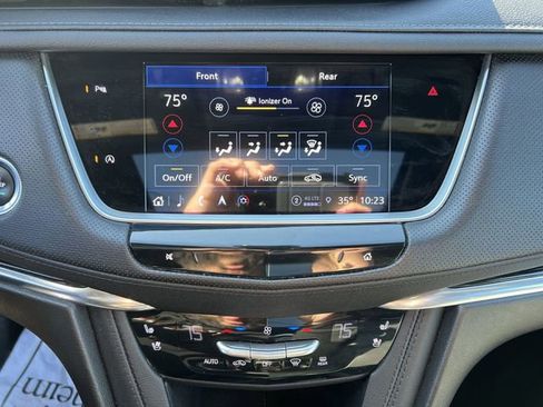 Used 2023 Cadillac XT5 Premium Luxury image 19