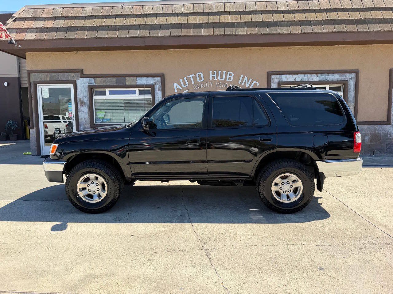 Used 2000 Toyota 4Runner 2WD w/ Upgrade Value Pkg 1 image 6