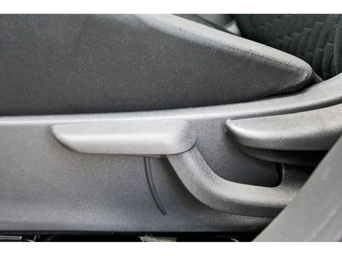 Used 2024 Nissan Kicks SV image 24