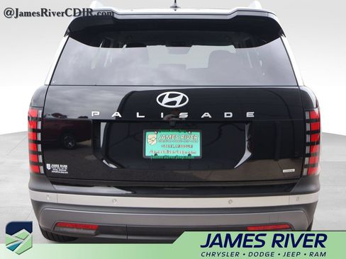 Used 2026 Hyundai Palisade SEL AWD/4WD image 4