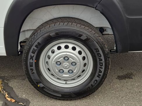 New 2026 RAM ProMaster 3500 w/ Premium Convenience Group image 16