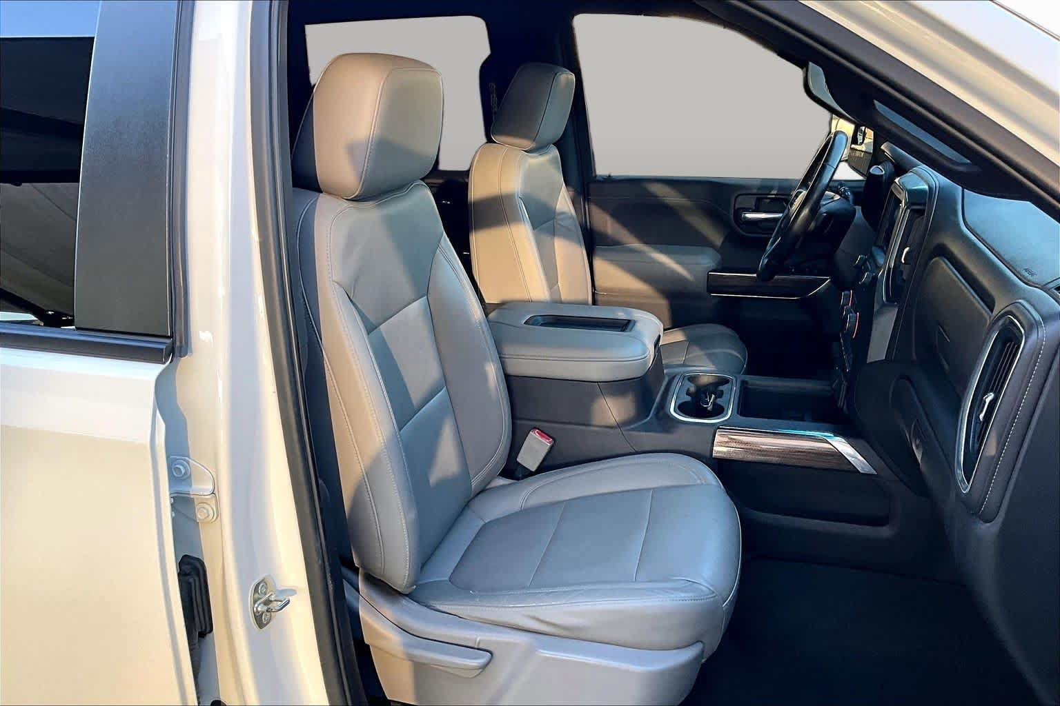 Used 2020 Chevrolet Silverado 1500 RST w/ All-Star Edition RWD image 9