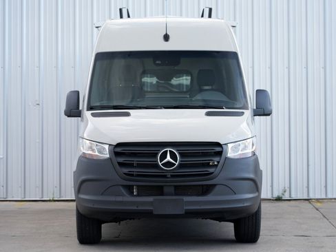 Used 2023 Mercedes-Benz Sprinter 2500 image 7
