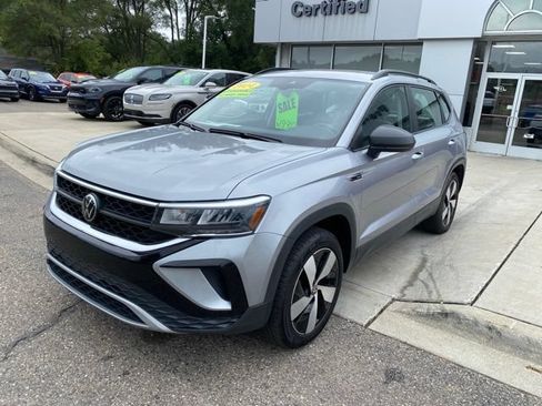 Used 2024 Volkswagen Taos S AWD/4WD image 8