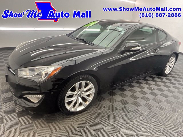 Used 2015 Hyundai Genesis 3.8 RWD image 1