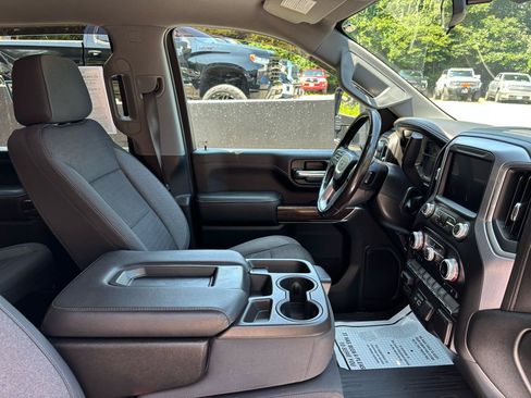 Used 2020 GMC Sierra 2500 SLE w/ SLE Value Package; AWD/4WD image 19
