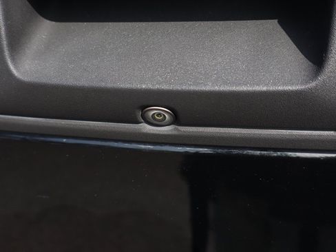 Used 2019 Chevrolet Colorado Z71 image 51