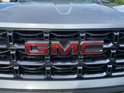 New 2025 GMC Canyon AT4 w/ Nightfall Edition image 10