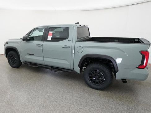 New 2026 Toyota Tundra SR5 AWD/4WD image 21