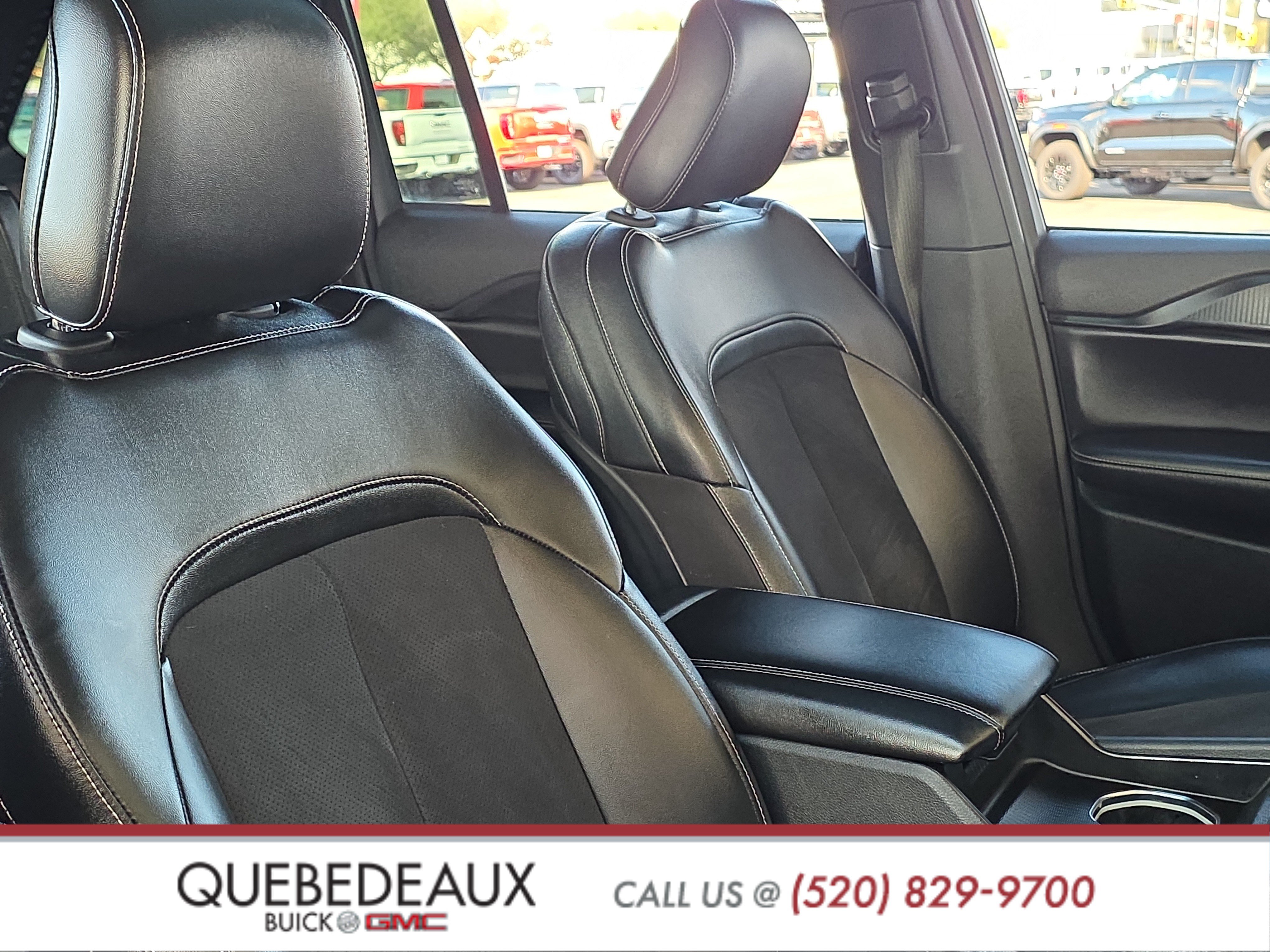 Used 2023 Jeep Grand Cherokee Altitude AWD/4WD image 32