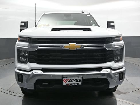 Used 2025 Chevrolet Silverado 2500 LT w/ Safety Package AWD/4WD image 7