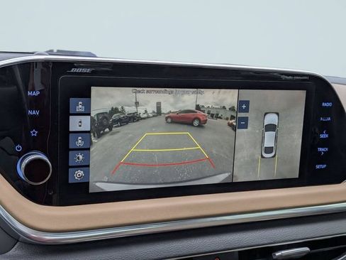 Used 2021 Hyundai Sonata Limited w/ Preferred Accessory Package FWD image 21
