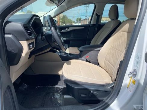 Used 2021 Ford Escape SE w/ Convenience Package FWD image 14
