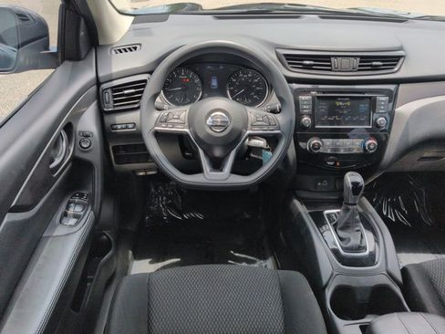 Used 2019 Nissan Rogue Sport S FWD image 17