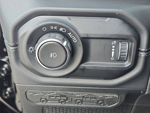 New 2026 Jeep Wrangler Unlimited Rubicon w/ Safety Group image 22