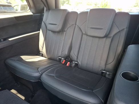Used 2017 Mercedes-Benz GLS 450 4MATIC image 13