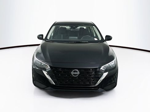 Used 2024 Nissan Sentra SV image 2