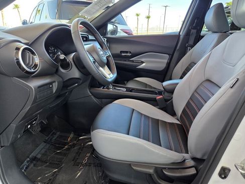 Used 2023 Nissan Kicks SR w/ SR Premium Package FWD image 13