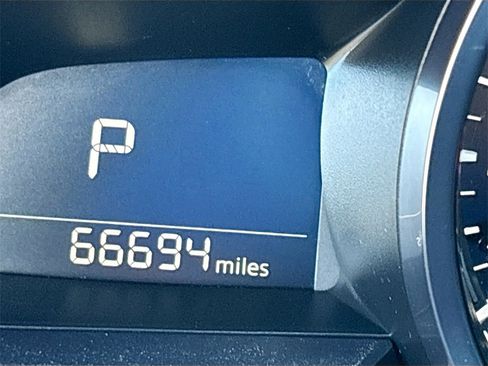 Used 2018 MAZDA MAZDA3 Grand Touring image 12