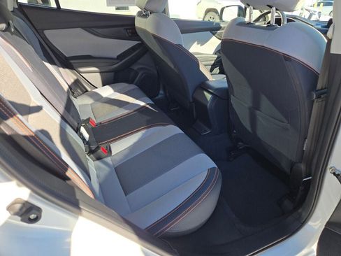 Used 2023 Subaru Crosstrek 2.0i Premium image 8