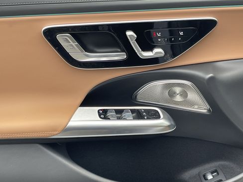 New 2026 Mercedes-Benz E 53 AMG e 4MATIC Sedan image 18