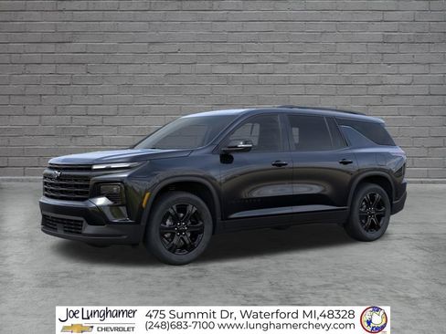 New 2027 Chevrolet Traverse LT w/ Midnight/Sport Edition AWD/4WD image 2