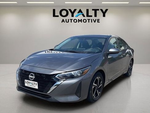 Used 2025 Nissan Sentra SV FWD image 1